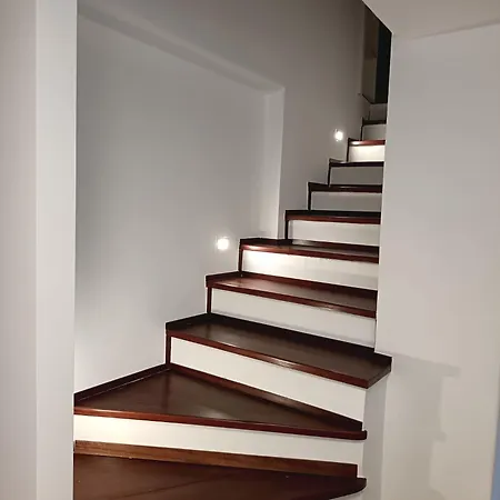 Giu Marina בית נופש *